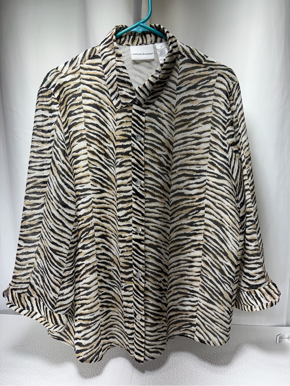 Alfred Dunner Black & Cream Zebra-Print Button-Down Shirt 4419